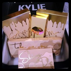Kylie Cosmetics Vacation collection